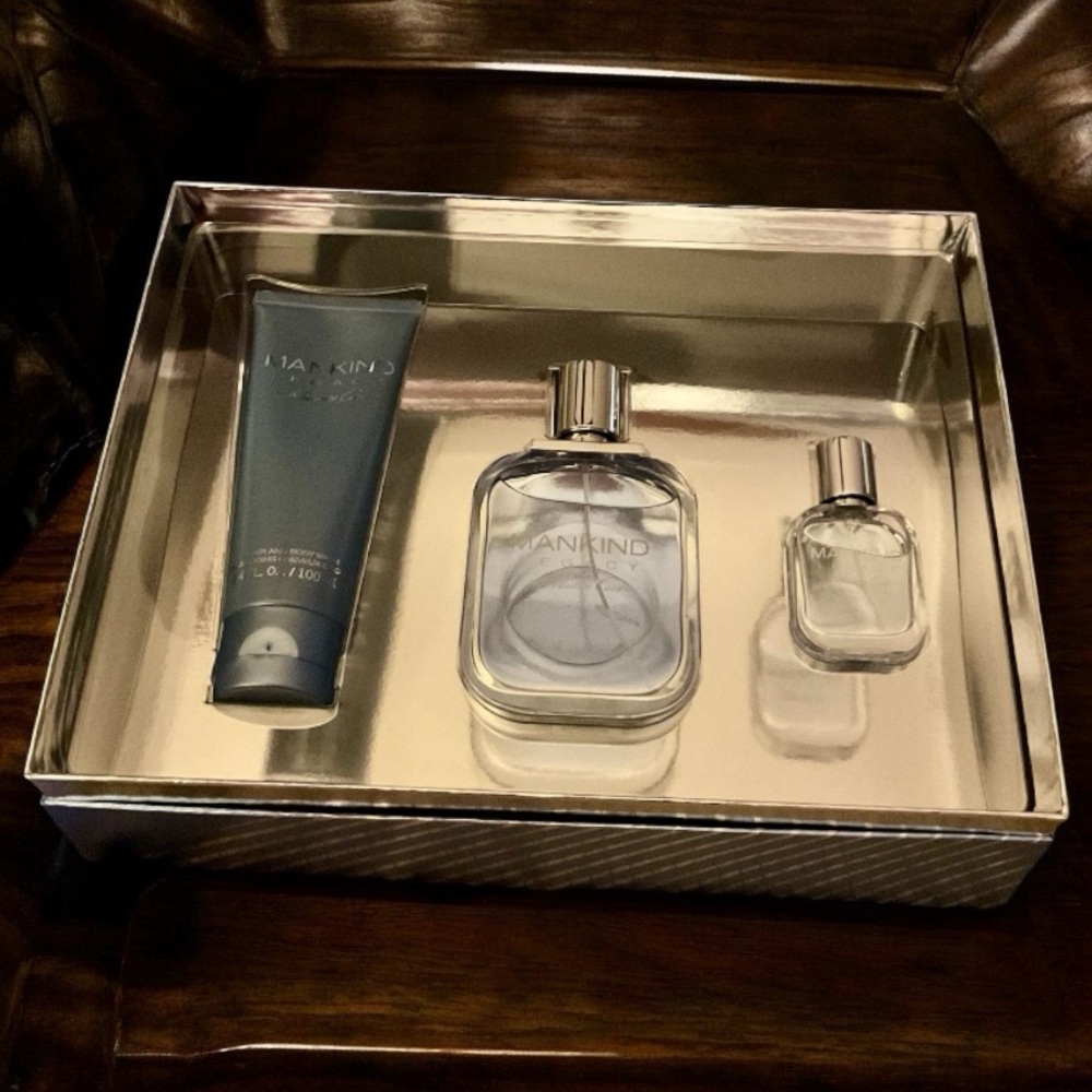 KENNETH COLE MANKIND LEGACY 3 PC Fragrance Set.
